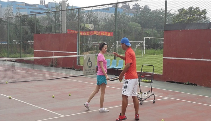 北京得乐网球俱乐部（石景山室外球馆）预订