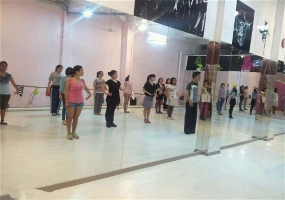 广州广州尚舞魁健健身舞蹈俱乐部（洛溪店）预订